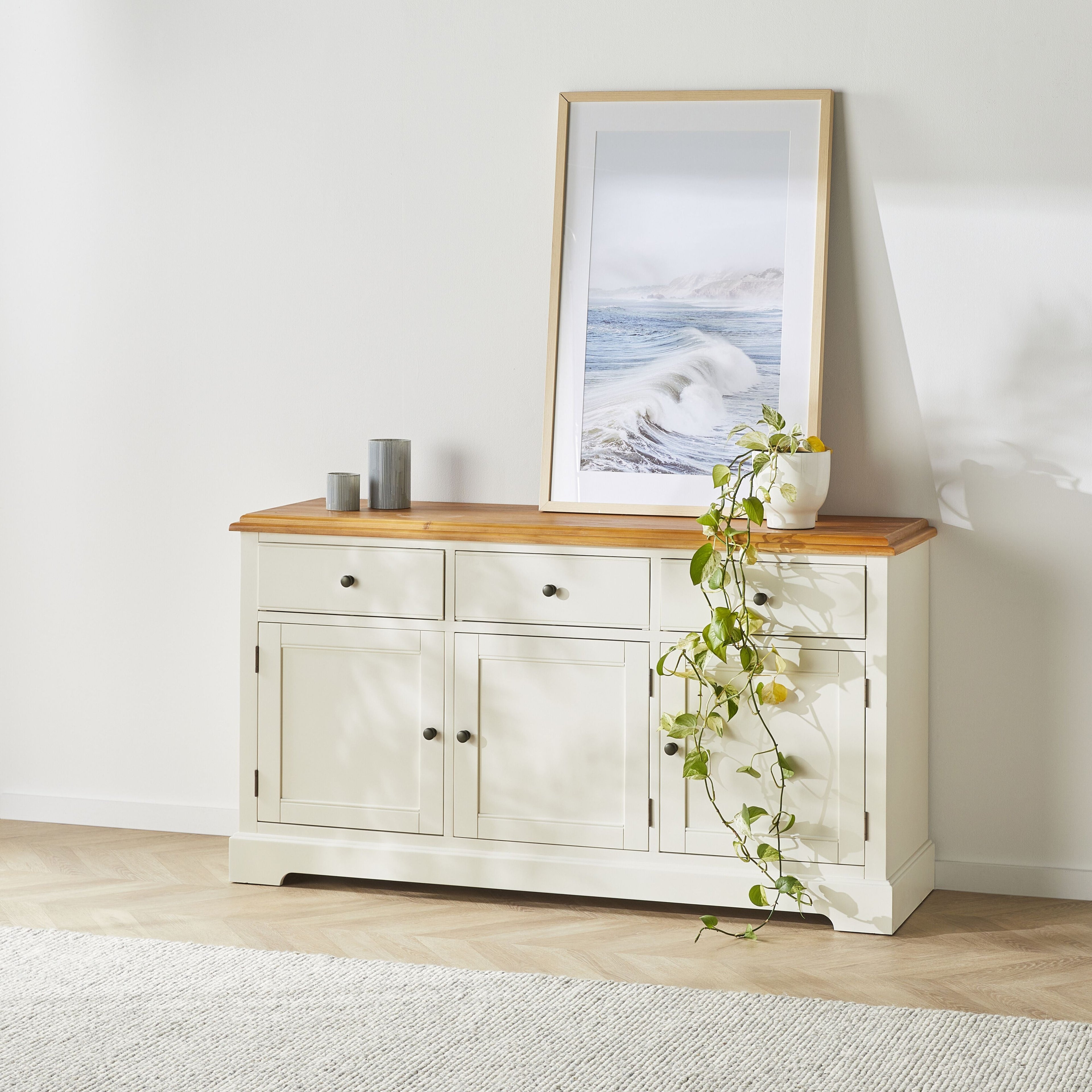 Clover Medium Sideboard